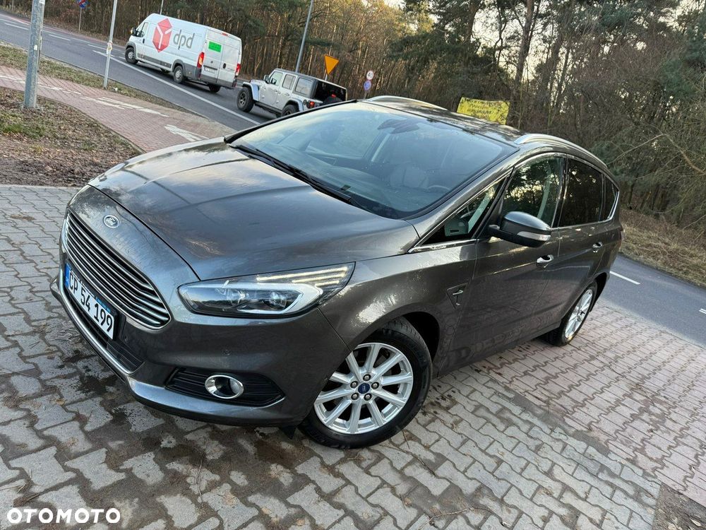 Ford S-Max - 26