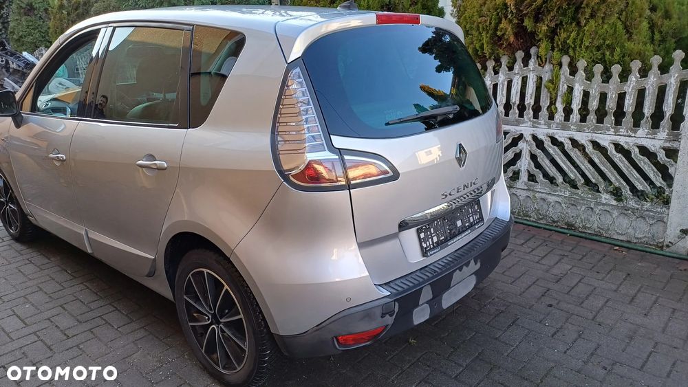 Renault Scenic 2.0 16V 140 CVT Bose Edition - 8