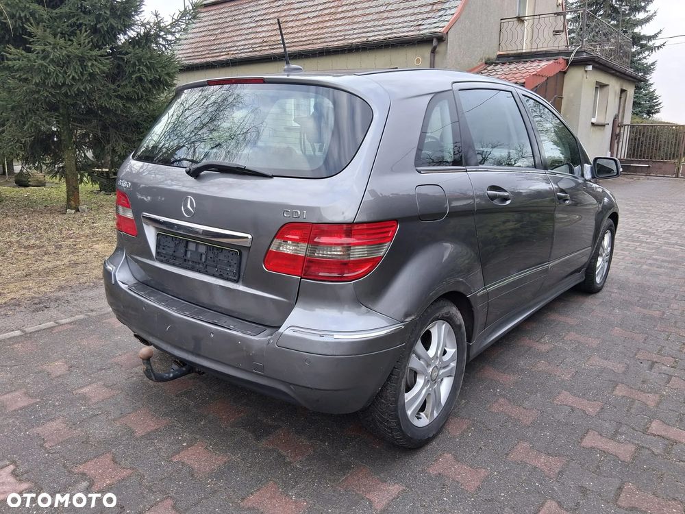 Mercedes-Benz Klasa B 180 CDI DPF Autotronic - 16