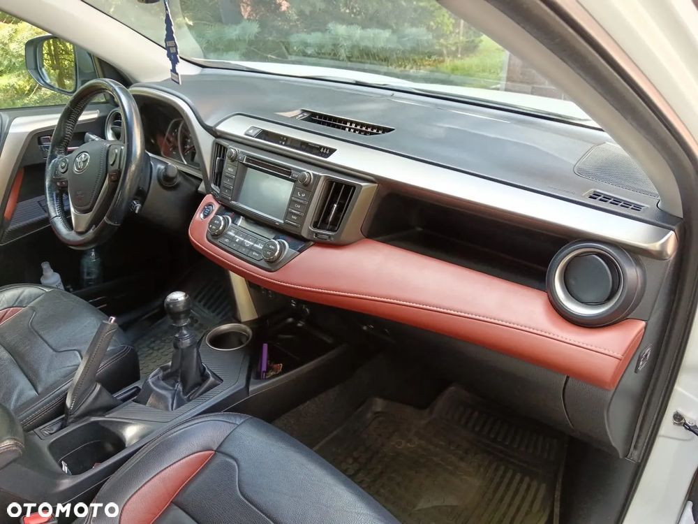Toyota RAV4 - 9