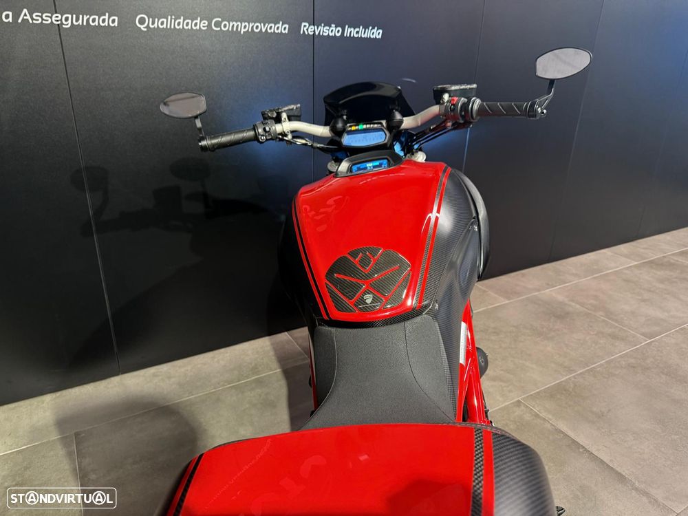 Ducati Diavel - 13