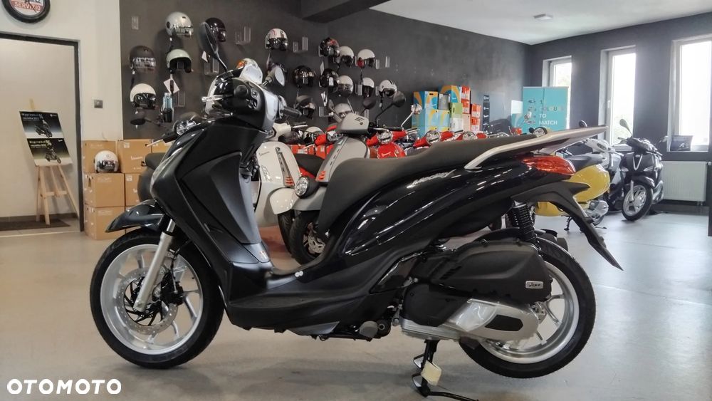 Piaggio Medley - 4