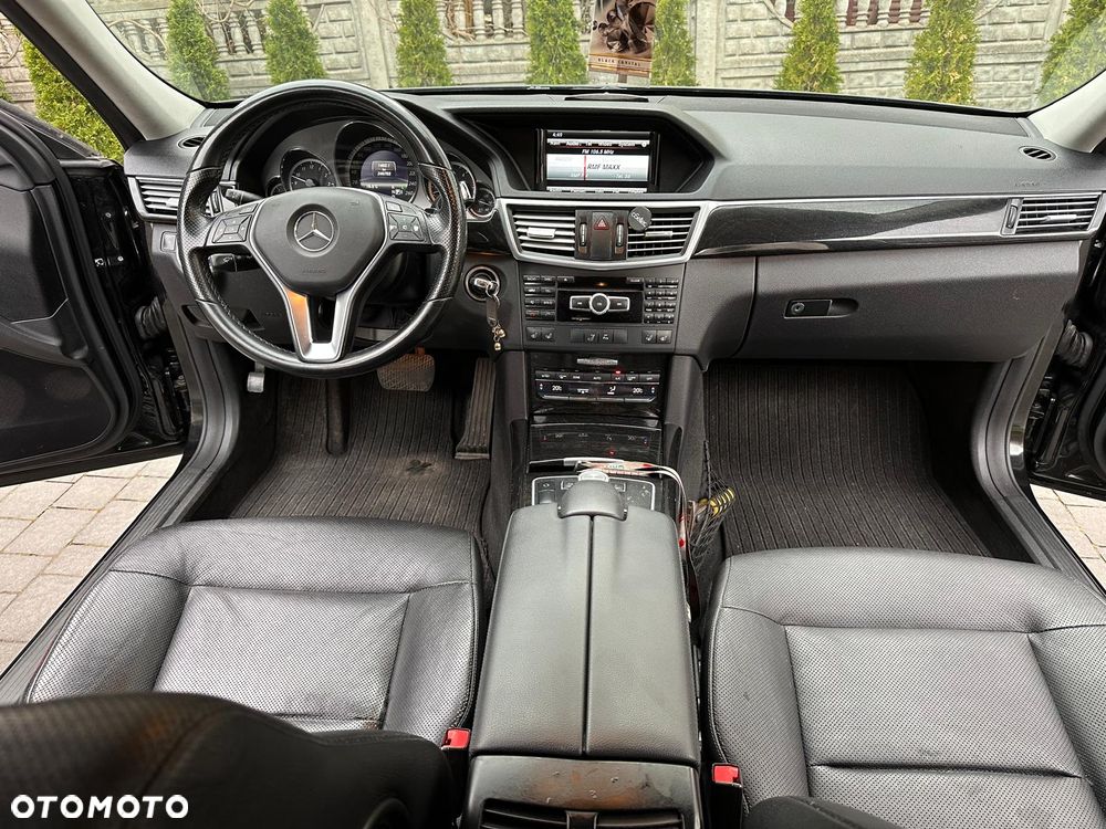 Mercedes-Benz Klasa E 350 CDI DPF 4Matic BlueEFFICIENCY 7G-TRONIC Avantgarde - 16