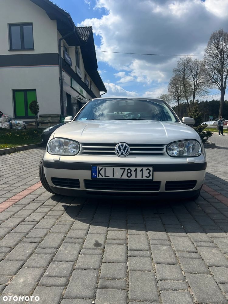 Volkswagen Golf 1.6 - 25
