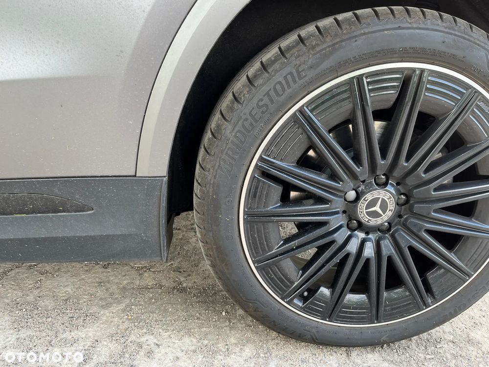 Mercedes-Benz GLA 250 4-Matic AMG Line - 22