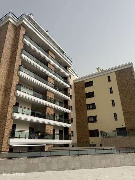 Vendo t3 Terraços da Ponte - Grande imagem: 2/9