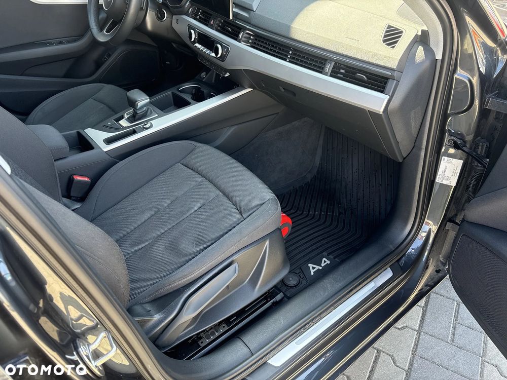 Audi A4 Avant 35 TFSI mHEV S tronic - 17