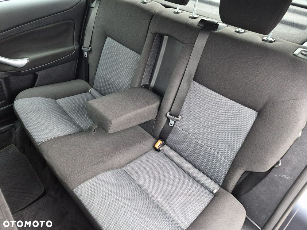 Ford Mondeo - 21