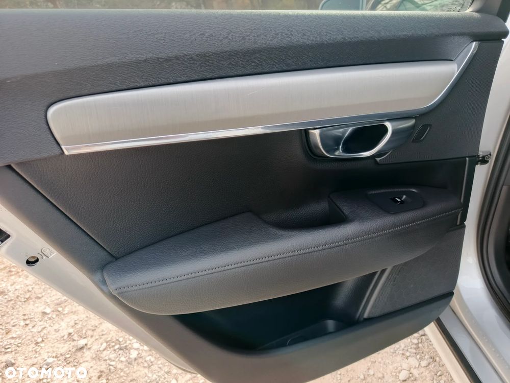 Volvo V90 D5 AWD Momentum - 10