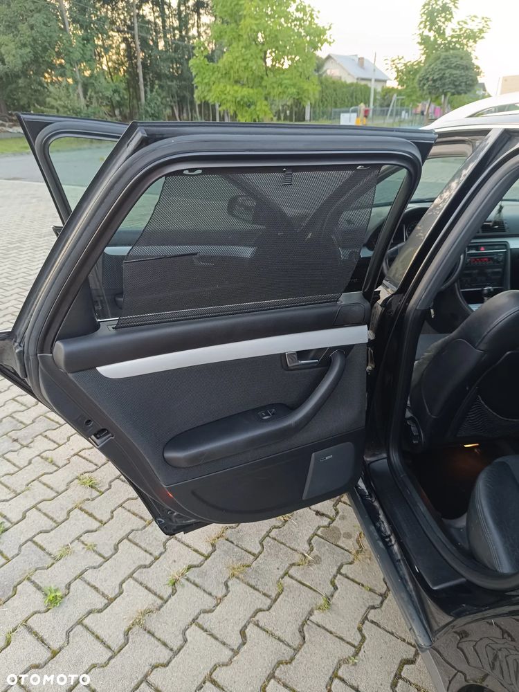 Audi A4 Avant - 16