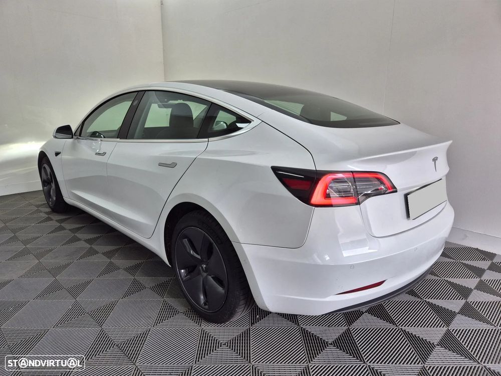 Tesla Model 3 Standard Range Plus RWD - 3
