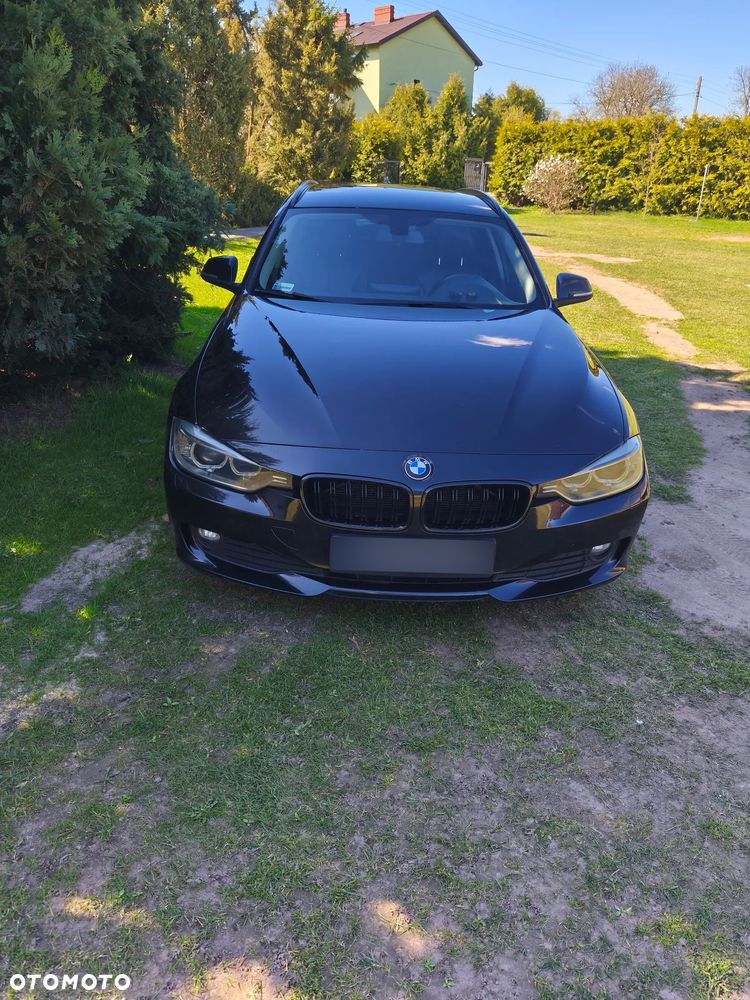 BMW Seria 3 ver-320d-efficient-dynamics-edition-luxury-line - 2