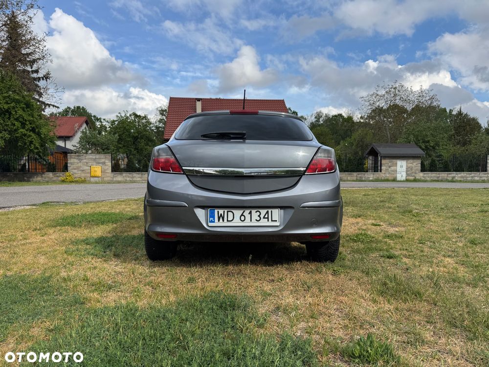 Opel Astra 1.9 CDTI Edition - 4