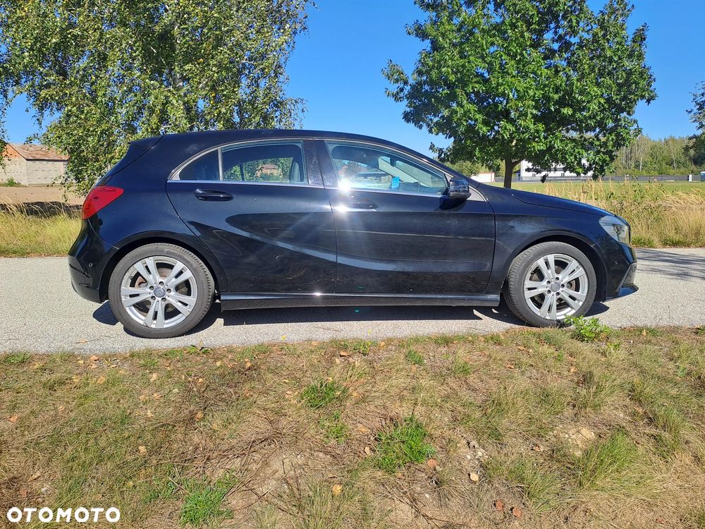Mercedes-Benz Klasa A ver-220-4--matic - 3