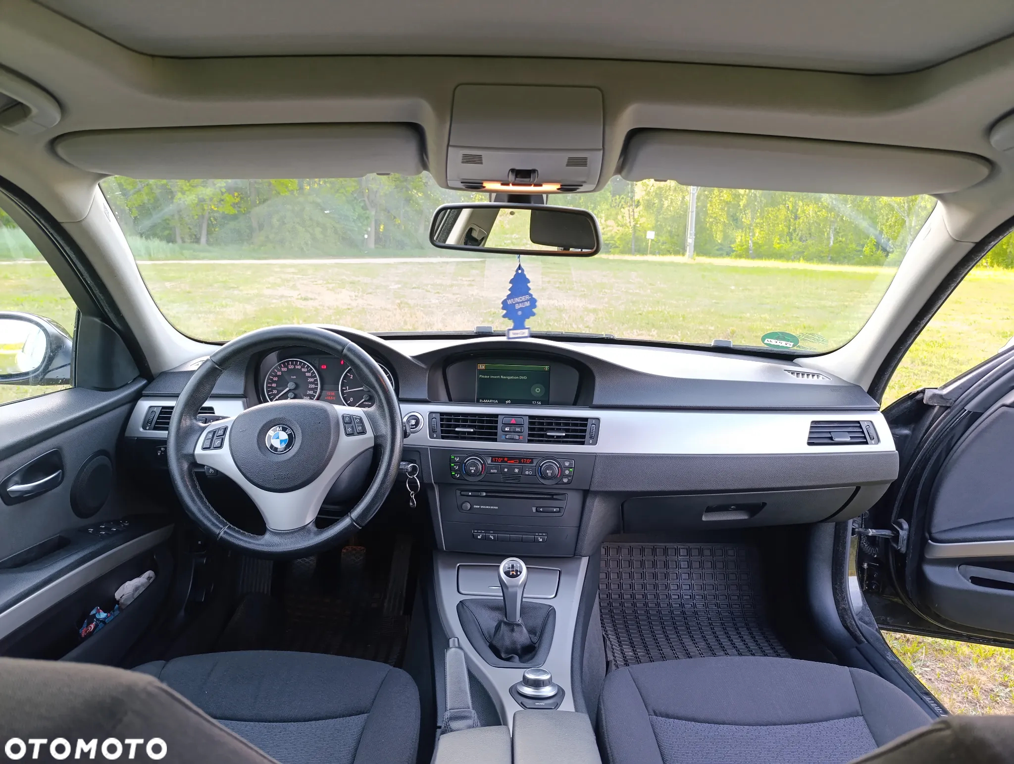 BMW Seria 3 320i Touring - 11