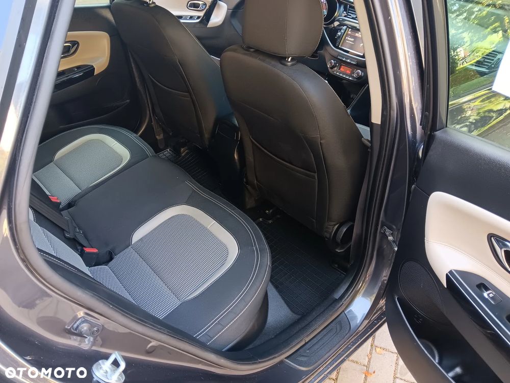 Kia Ceed - 7