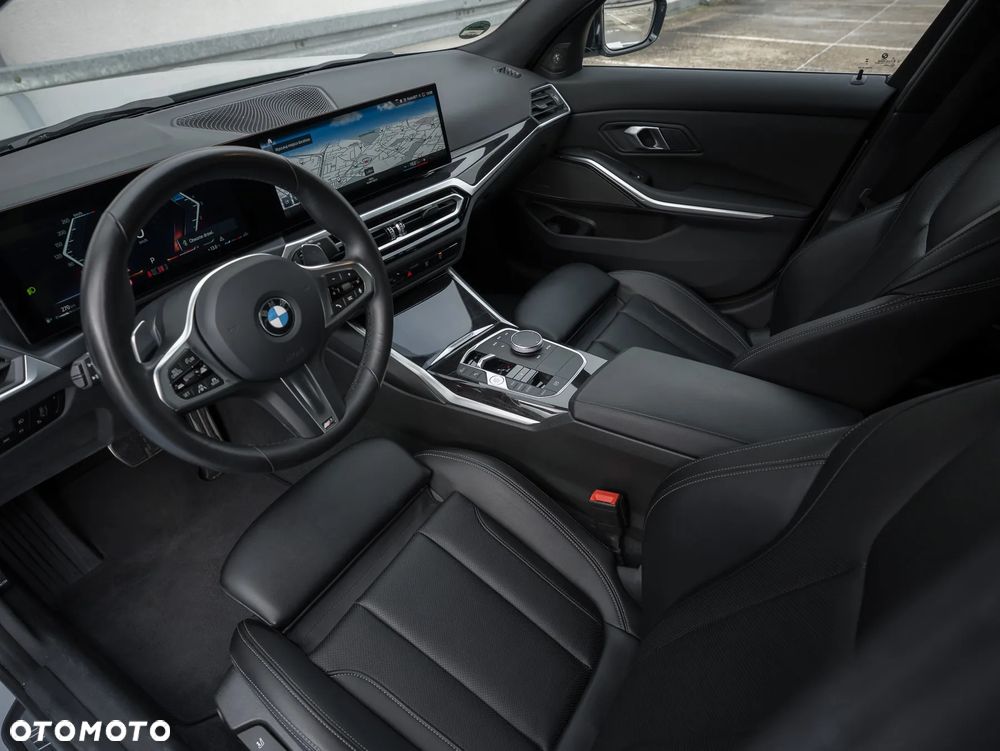 BMW Seria 3 320d Touring xDrive M Sport - 24