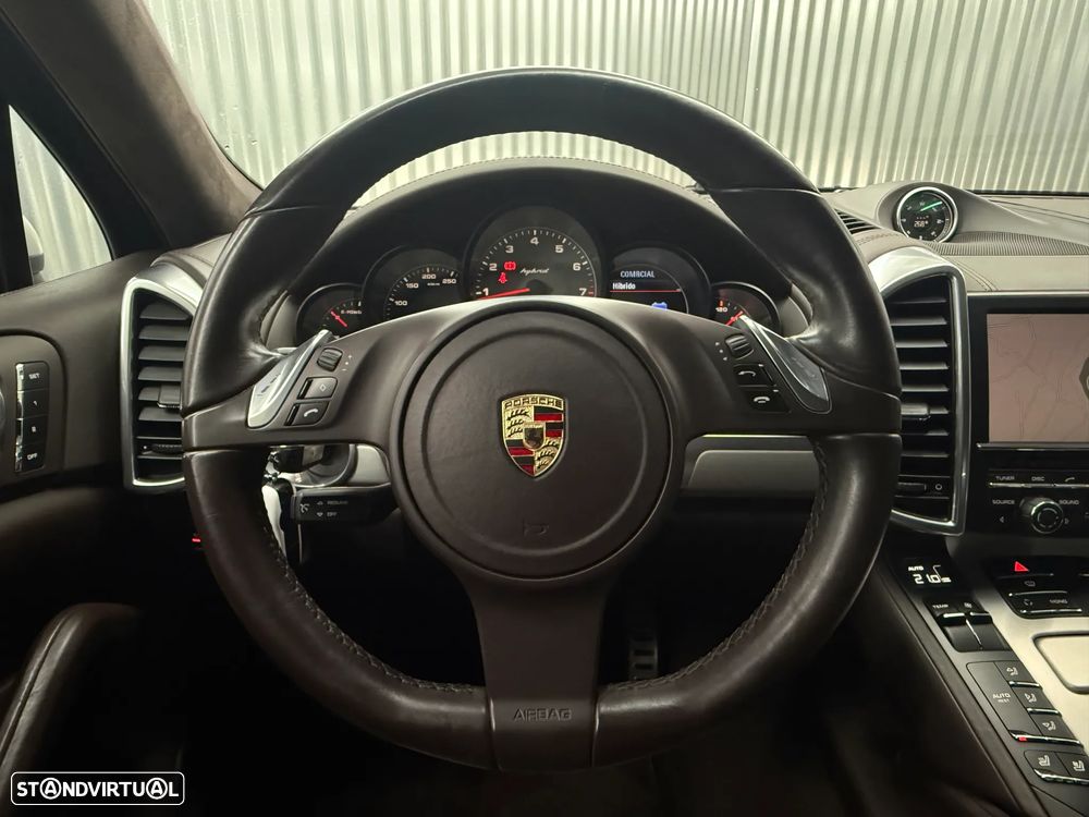 Porsche Cayenne S - 10