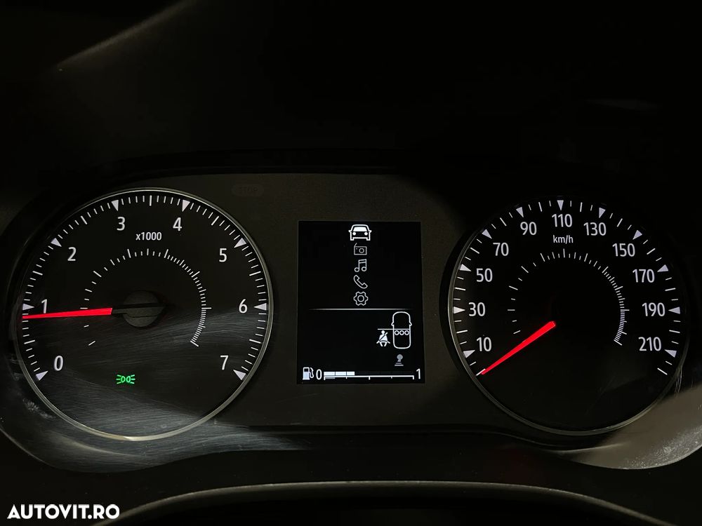 Dacia Logan TCe 90 Essential - 20