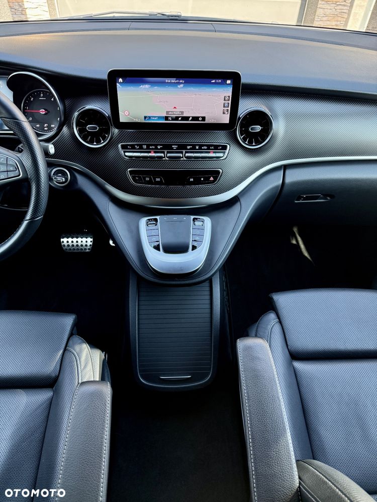 Mercedes-Benz Klasa V - 15