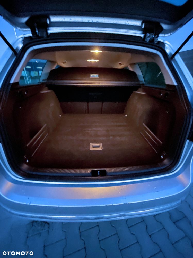 Volkswagen Passat 2.0 TSI Highline - 21