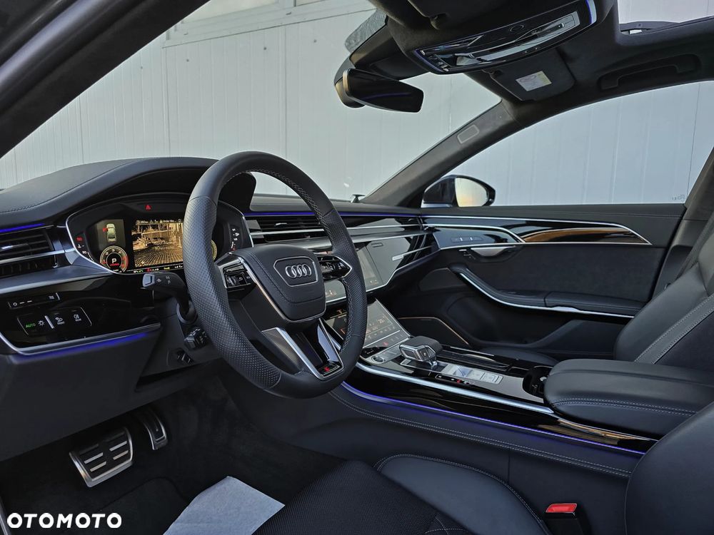 Audi A8 - 17