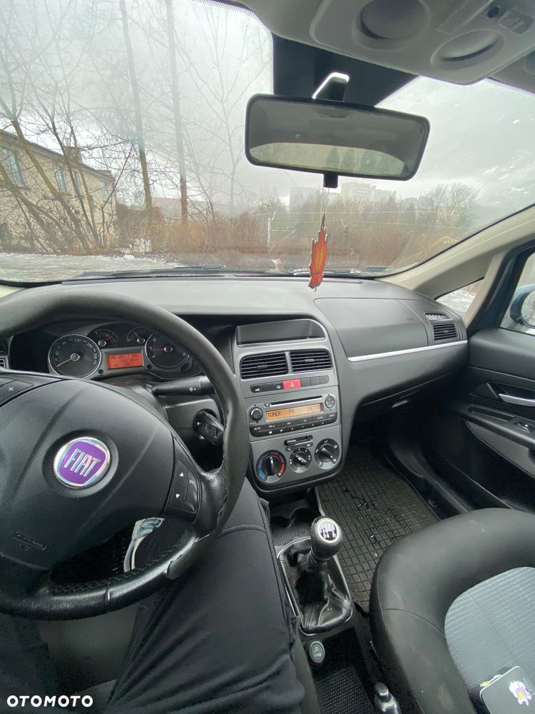 Fiat Linea 1.4 Dynamic - 14