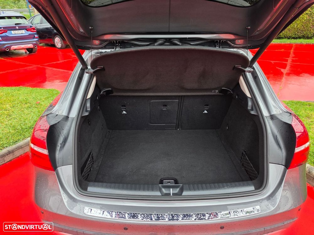 Mercedes-Benz GLA 200 Urban Aut. - 6