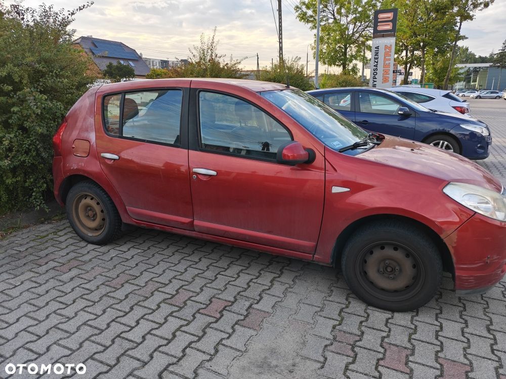 Dacia Sandero - 4