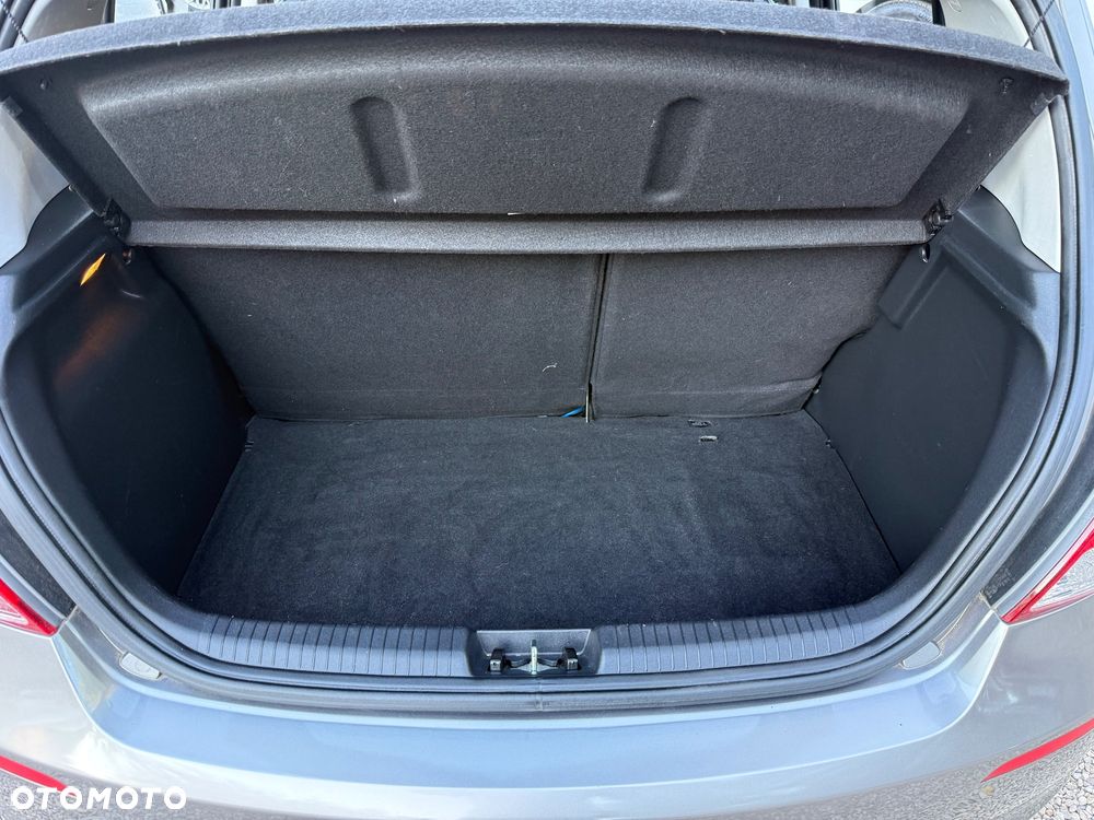 Hyundai i20 1.2 Classic - 34