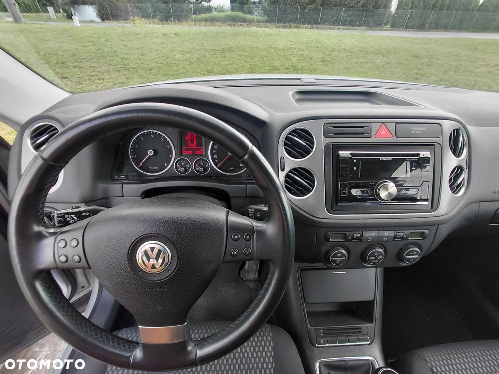 Volkswagen Tiguan 1.4 TSI BlueMot Trend&Fun - 36