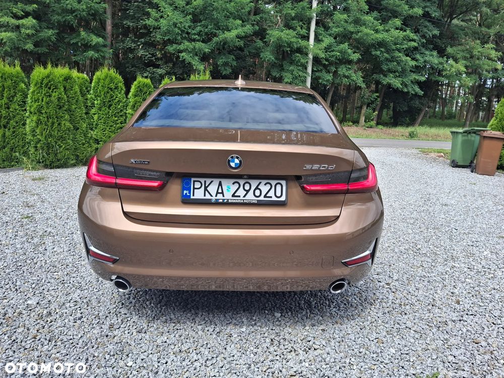 BMW Seria 3 320d xDrive Luxury Line sport - 5