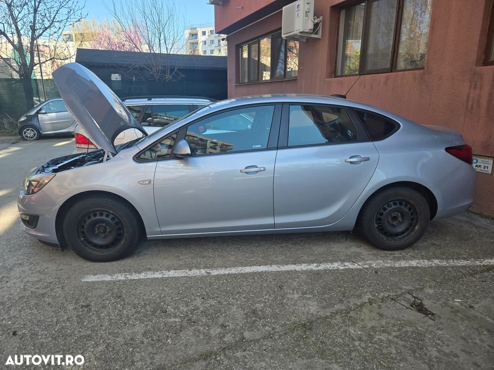 Opel Astra 1.4 Turbo Selection - 2