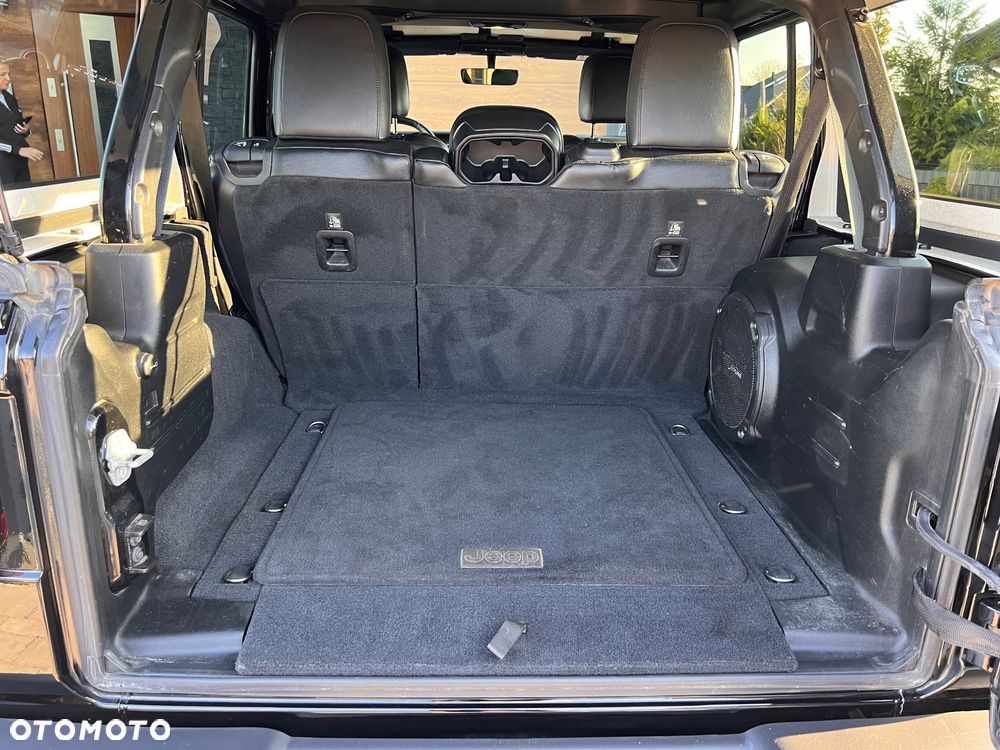 Jeep Wrangler Unlimited GME 2.0 Turbo Sahara - 10