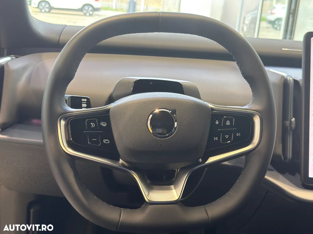 Volvo EX30 Single Motor Plus - 8