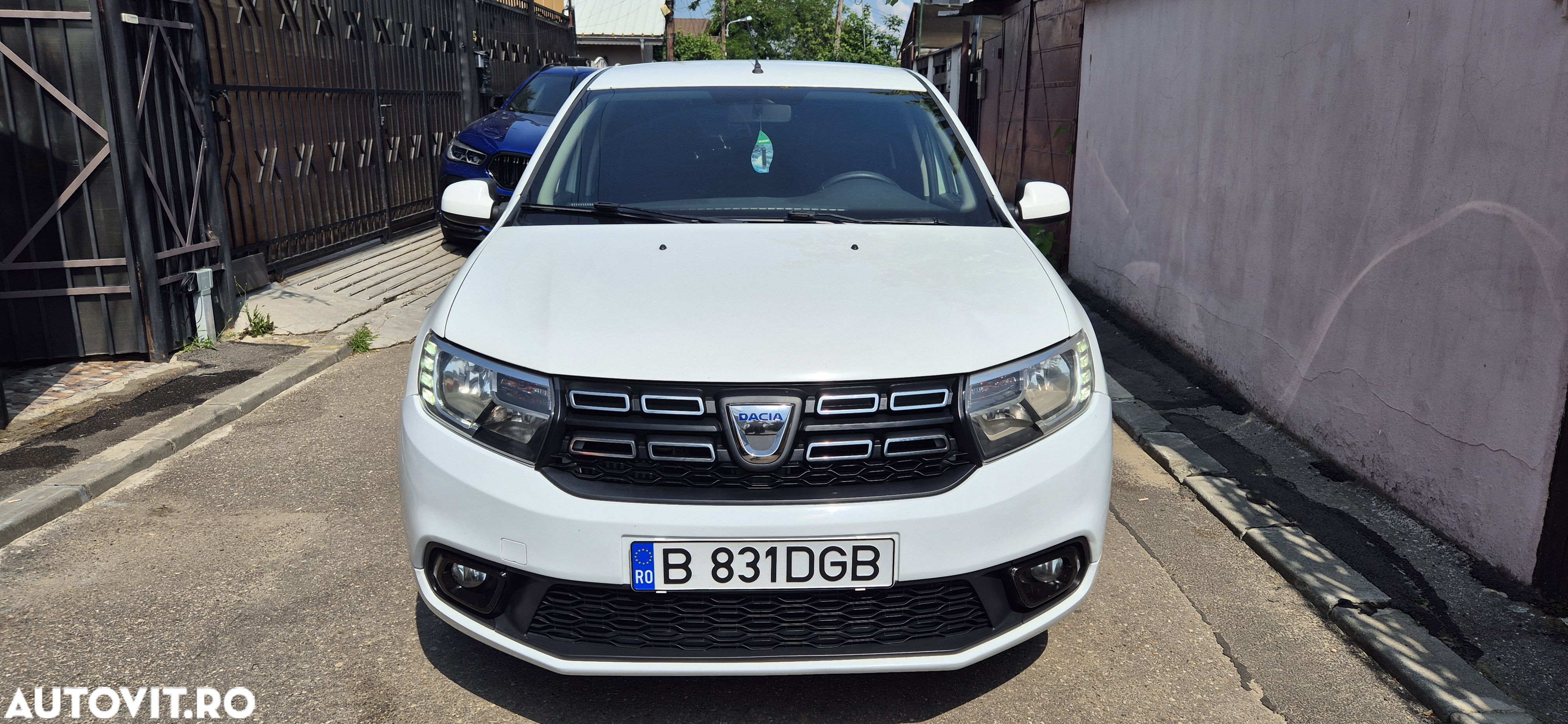 Dacia Logan - 1
