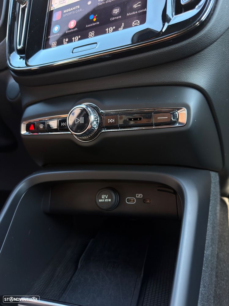Volvo XC 40 Recharge Extended Range Plus - 38
