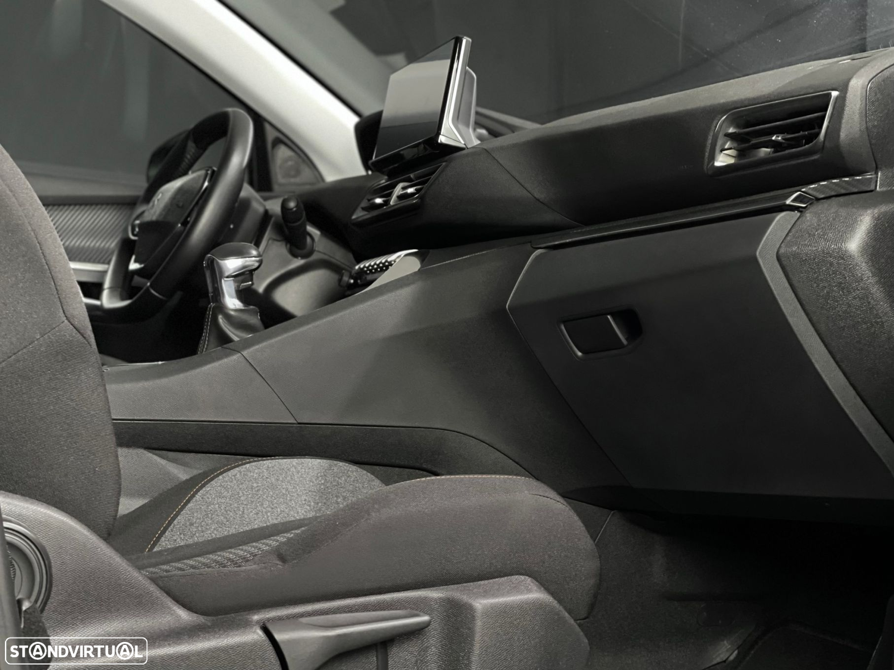 Peugeot 3008 1.5 BlueHDi Active - 4
