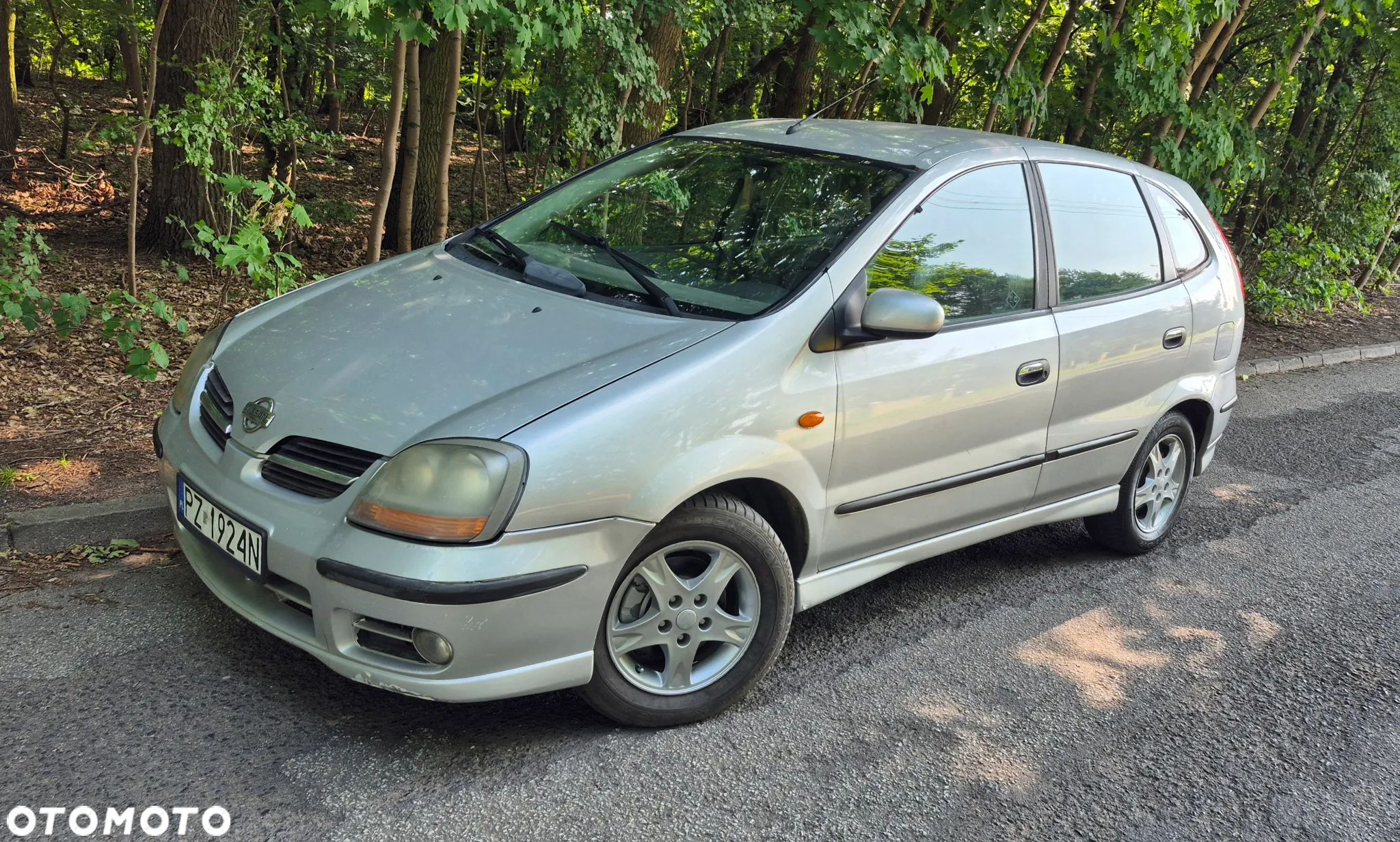 Nissan Almera Tino 2.2 DI - 1