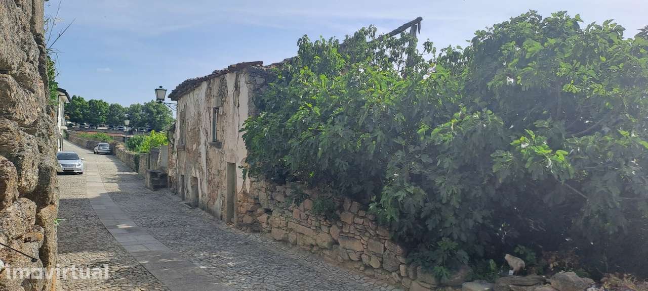 Moradia para Restaurar T2 Venda em Miranda do Douro,Miranda do Douro - Grande imagem: 4/15