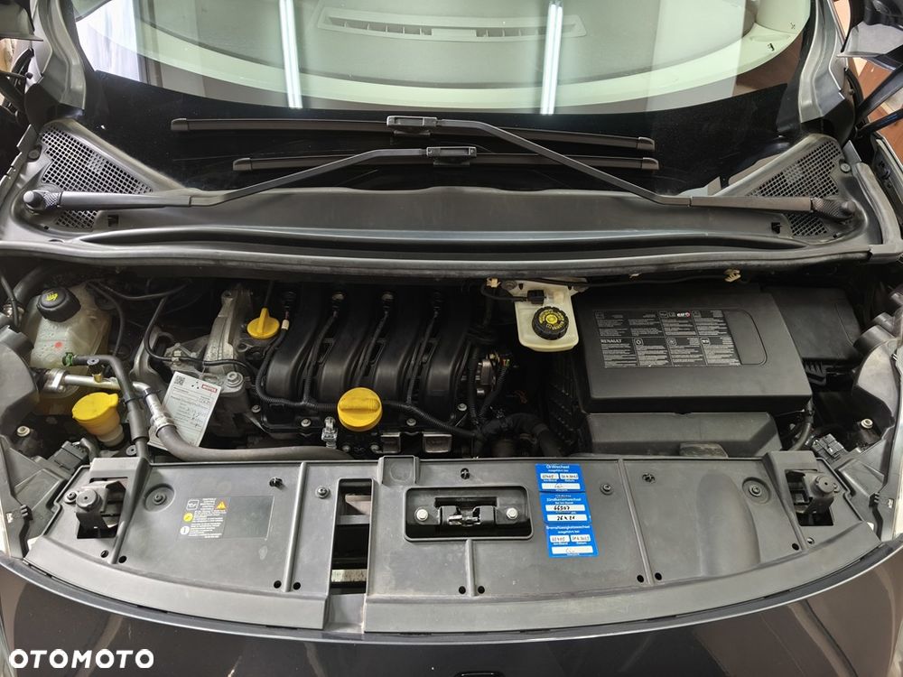 Renault Scenic 1.6 16V 110 TomTom Edition - 32