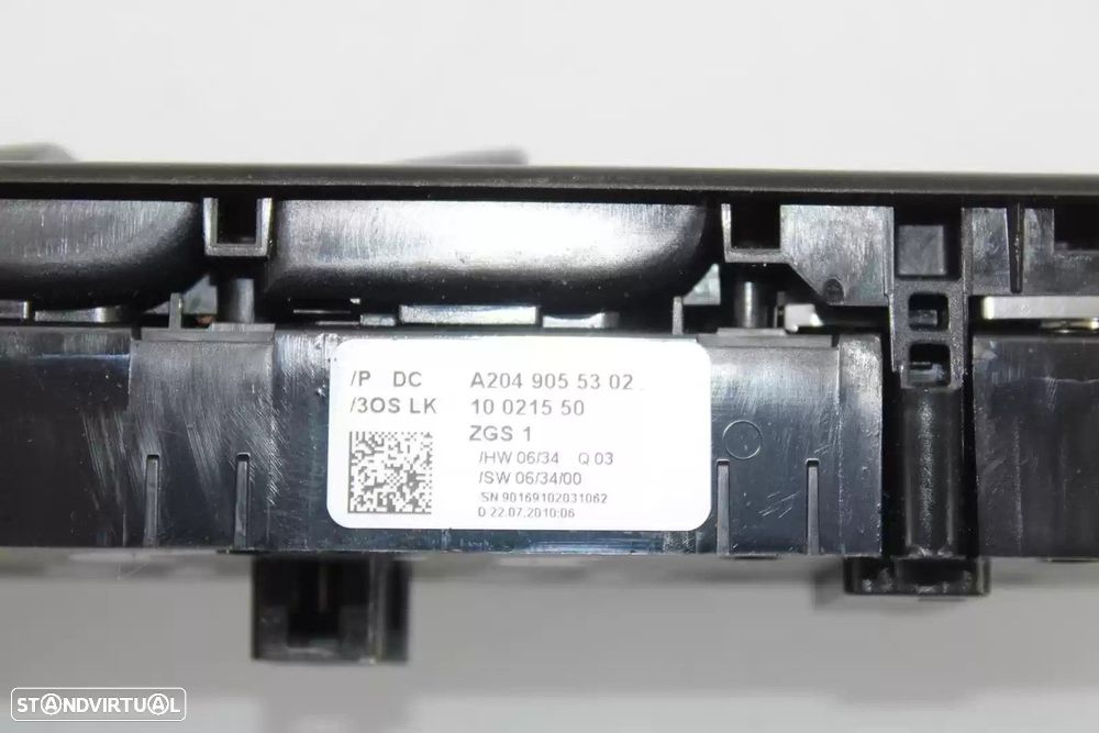 COMANDO ELEVADOR DE VIDRO FRONTAL ESQUERDO MERCEDES-BENZ CLASSE C 2010 -A2049055... - 2