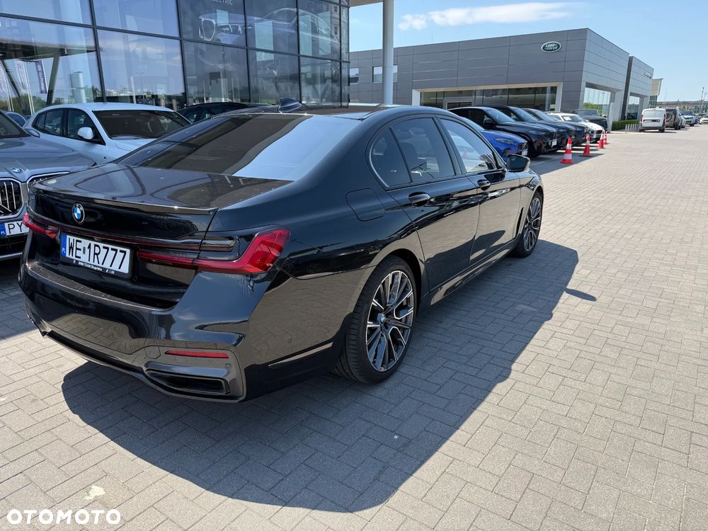 BMW Seria 7 750i xDrive sport - 5