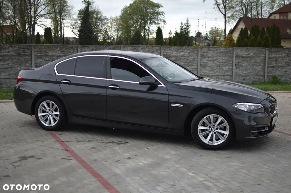BMW Seria 5 525d Sport-Aut - 11