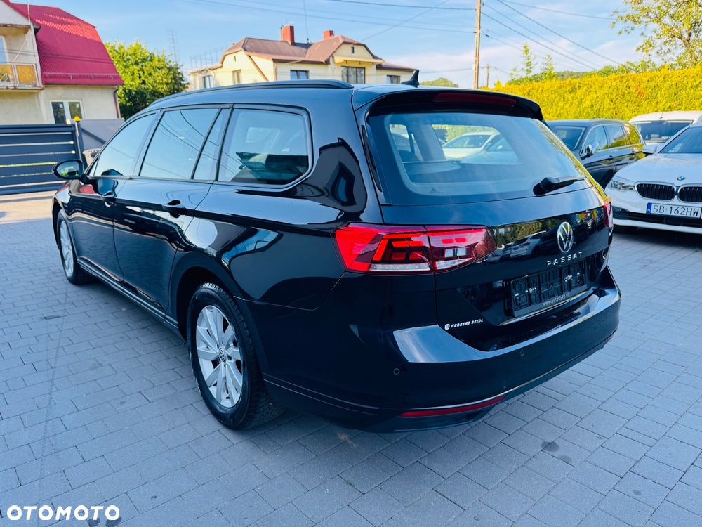 Volkswagen Passat Variant 2.0 TDI SCR DSG Elegance - 14