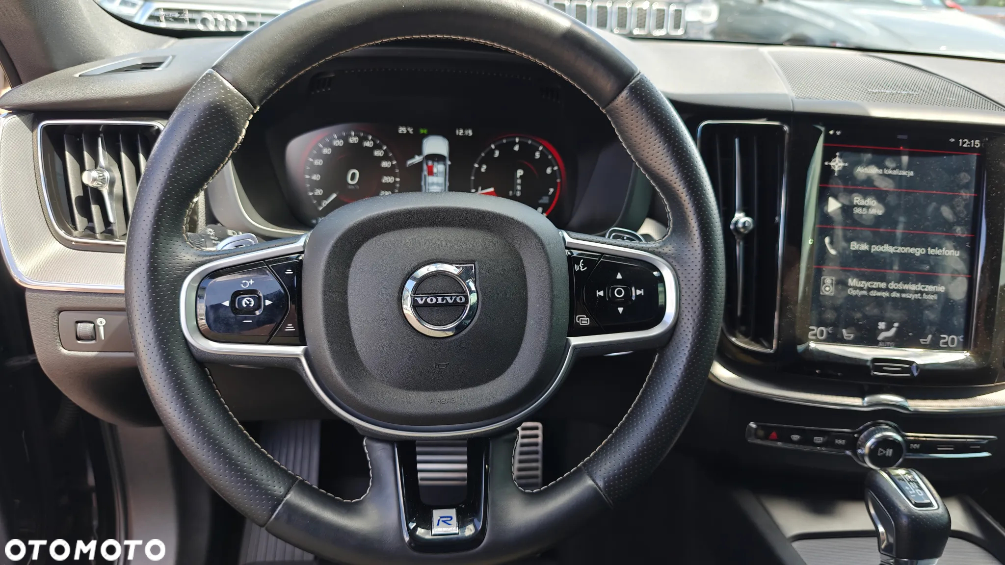 Volvo XC 60 T6 AWD Geartronic RDesign - 25