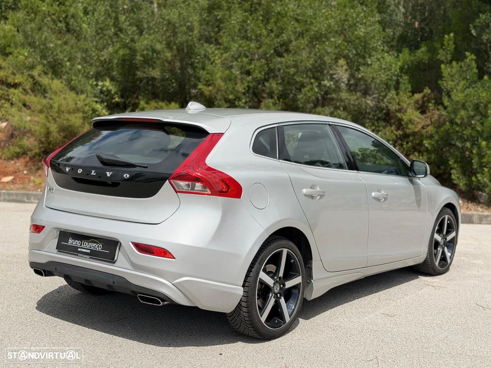 Volvo V40 1.6 D2 Momentum - 2