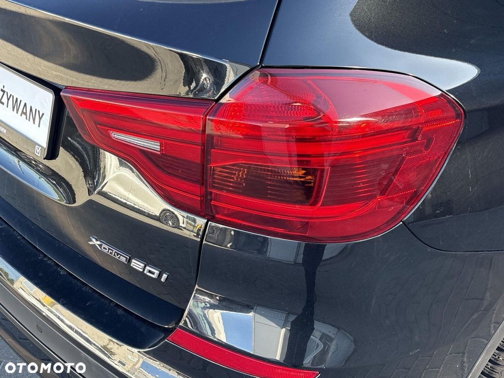 BMW X3 xDrive20i - 27