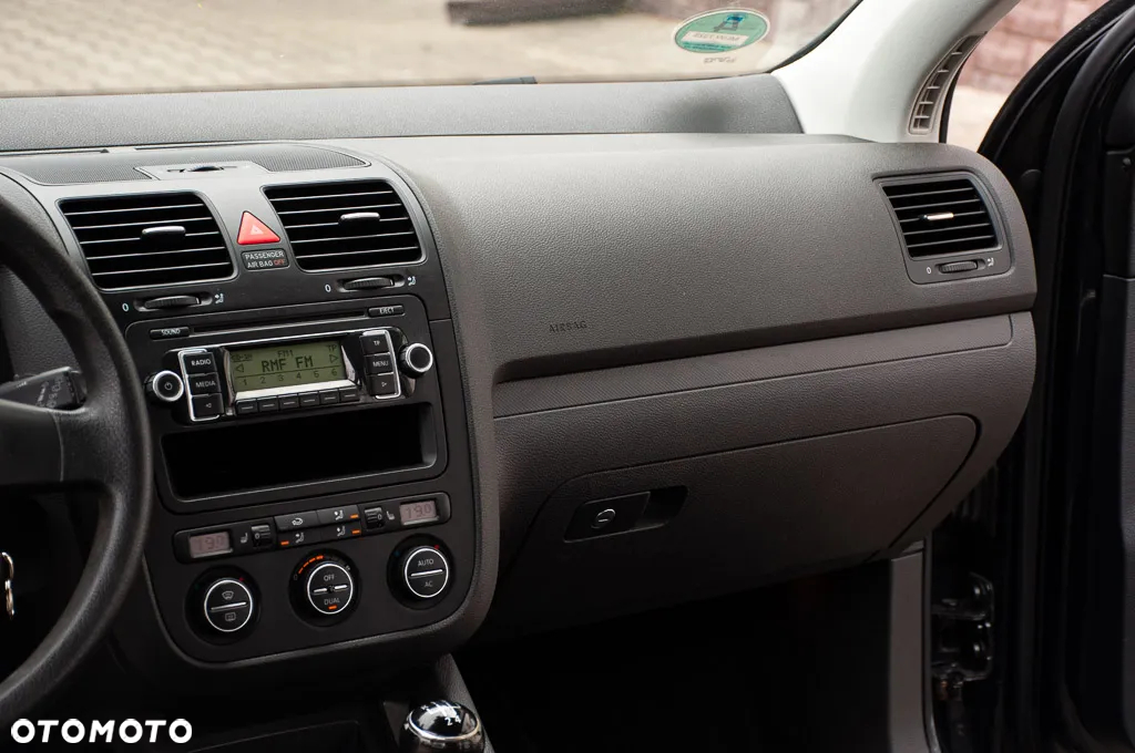 Volkswagen Golf 1.6 Edition - 30