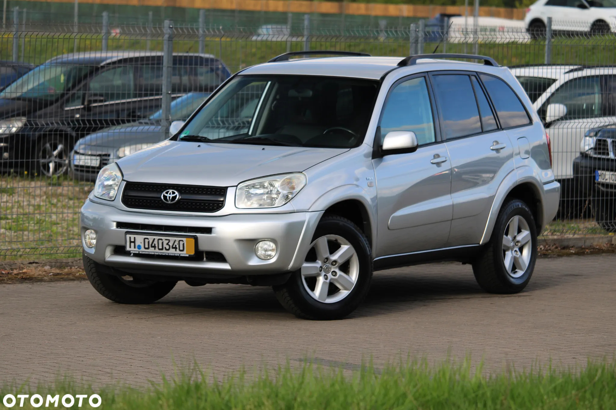 Toyota RAV4 - 2